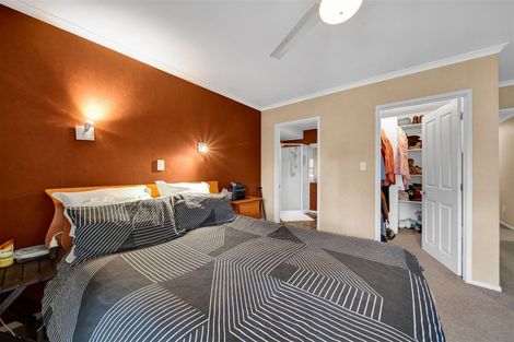 Photo of property in 30 Cameron Street, Hawera, 4610