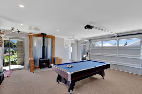 Photo of property in 6 Hunter Lane, Amberley, 7410