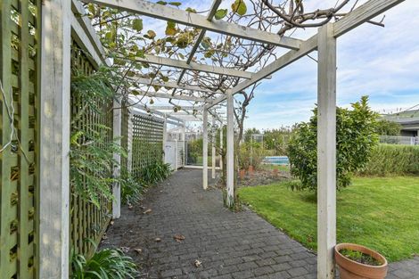 Photo of property in 39 Main Rd Clive, Clive, 4102