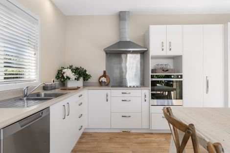 Photo of property in 21 Chateau Crescent, Rangatira Park, Taupo, 3330