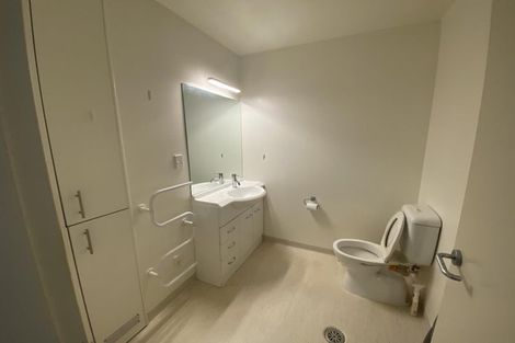 Photo of property in Terrace Heights Apartments, 2/163p The Terrace, Wellington Central, Wellington, 6011