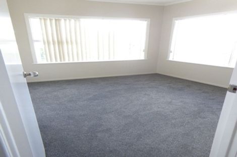 Photo of property in 6 Royal Road, Massey, Auckland, 0614