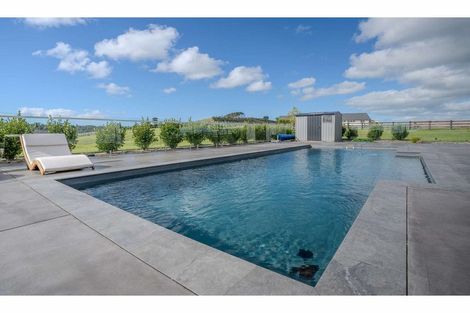 Photo of property in 1 Fernbird Grove, Kerikeri, 0294