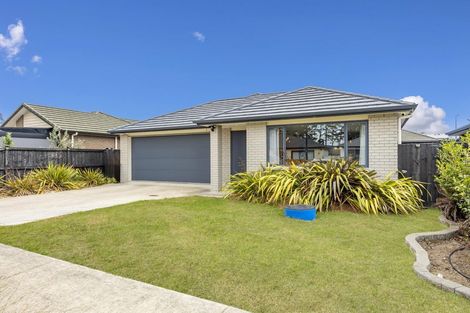 Photo of property in 9 Moemoea Avenue, Kumeu, 0810