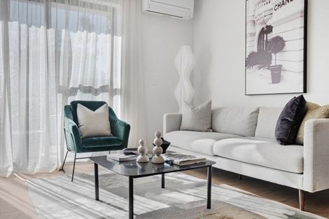 Photo of property in 15 Fencible Drive, Howick, Auckland, 2014