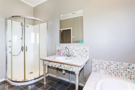 Photo of property in 118 Pinnacle Hill Road, Mangatawhiri, Bombay, 2675