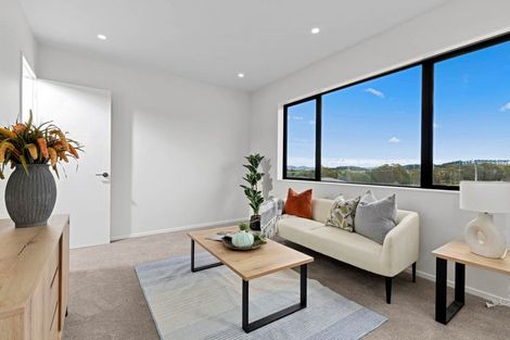 Photo of property in 41 Sunnyheights Road, Orewa, 0931