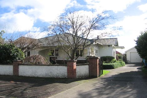 Photo of property in 19 Stanley Avenue, Palmerston North, 4414