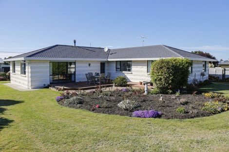 Photo of property in 15 Gordon Street, Weston, Oamaru, 9401