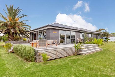 Photo of property in 40 Tairua Palms Place, Tairua, 3508