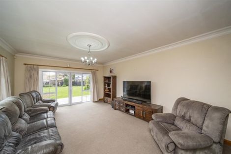 Photo of property in 4 Grant Vc Street, Hawera, 4610