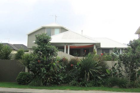 Photo of property in 165 Manly Street, Paraparaumu Beach, Paraparaumu, 5032