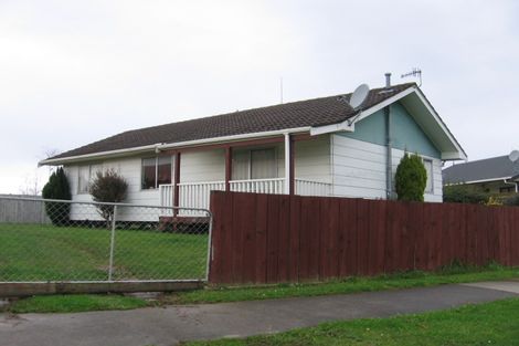 Photo of property in 98 Roberts Line, Kelvin Grove, Palmerston North, 4414