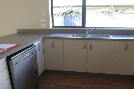 Photo of property in 9 Cascade Way, Paraparaumu, 5032