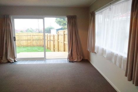 Photo of property in 2/2 Wynyard Street, Bell Block, New Plymouth, 4312