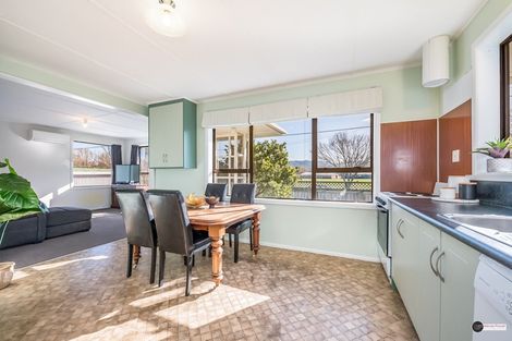 Photo of property in 212 Waddington Drive, Naenae, Lower Hutt, 5011