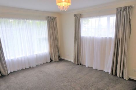 Photo of property in 11 Valerie Place, Redwood, Christchurch, 8051