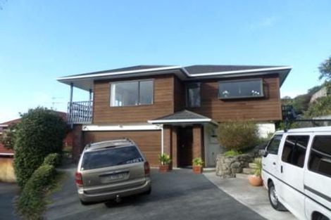 Photo of property in 16 Ellwood Place, Churton Park, Wellington, 6037