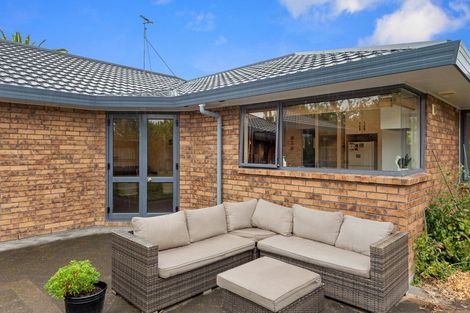 Photo of property in 53 Waiwherowhero Drive, St Andrews, Hamilton, 3200