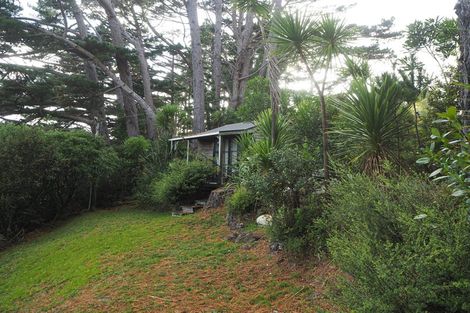 Photo of property in 122 Lone Kauri Road, Karekare, New Lynn, 0772