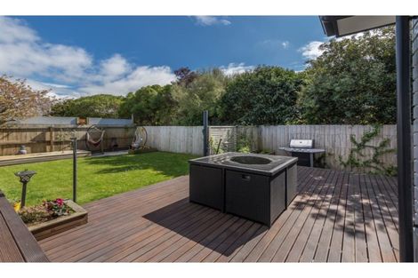 Photo of property in 68 Orrick Crescent, Avondale, Christchurch, 8061