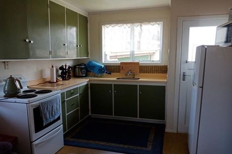 Photo of property in 10 Langford Street, Naenae, Lower Hutt, 5011