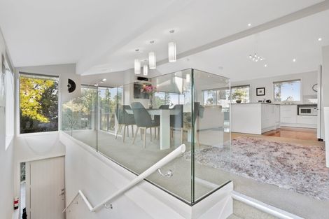 Photo of property in 9 Tinopai Road, Titirangi, Auckland, 0604