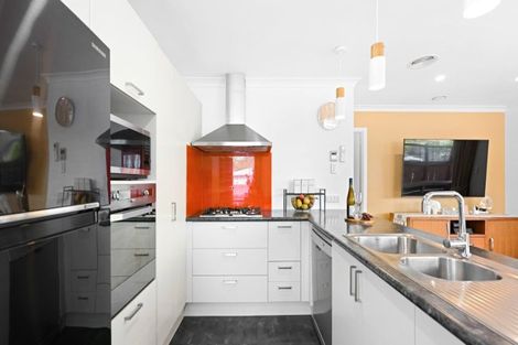 Photo of property in 27 Manapouri Place, Glenview, Hamilton, 3206