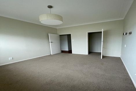 Photo of property in 12 Dowling Place, Pakuranga, Auckland, 2010