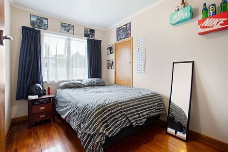 Photo of property in 55 Beaubank Road, Kelston, Auckland, 0602