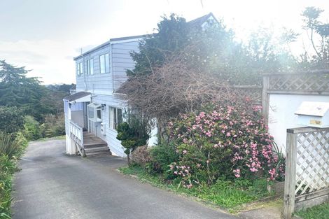 Photo of property in 1024 East Coast Road, Fairview Heights, Auckland, 0630