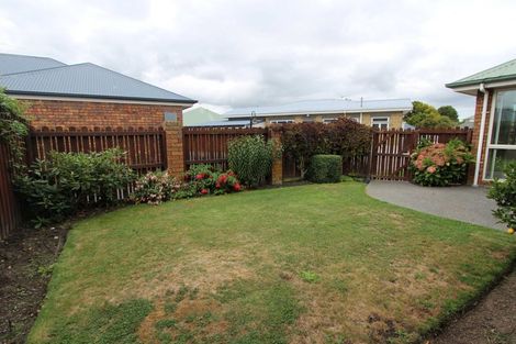 Photo of property in 15 Ashmore Lane, Strowan, Christchurch, 8052