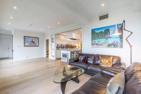 Photo of property in 9d/2 Saint Martins Lane, Grafton, Auckland, 1010