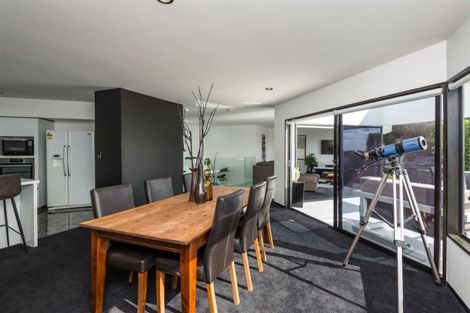 Photo of property in 2/31 Harry Ell Drive, Cashmere, Christchurch, 8022