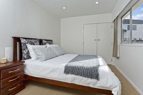 Photo of property in 1/55 Sylvia Road, Hillcrest, Auckland, 0627