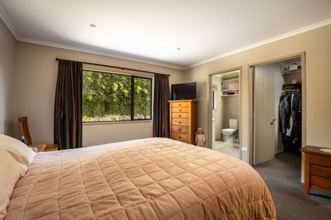 Photo of property in 58e Gilbert Street, New Plymouth, 4310