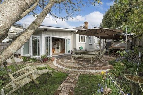 Photo of property in 75 Gribblehirst Road, Sandringham, Auckland, 1025