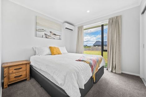 Photo of property in 2 William Gilbert Drive, Mangawhai, 0505