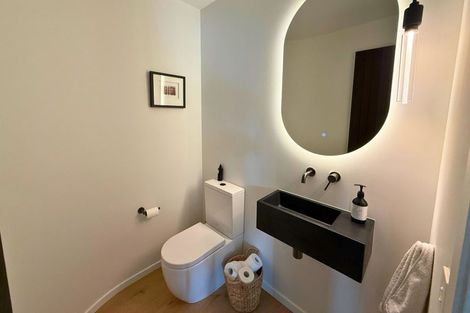 Photo of property in 2 Moonstone Street, Albert Town, Wanaka, 9305