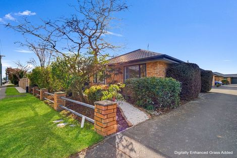 Photo of property in 1/42 Sawyers Arms Road, Northcote, Christchurch, 8052