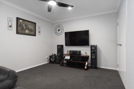 Photo of property in 11 Augusta Rise, Omokoroa, 3114