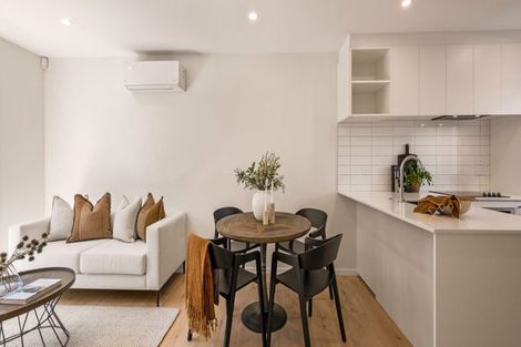 Photo of property in 7/721 Te Atatu Road, Te Atatu Peninsula, Auckland, 0610