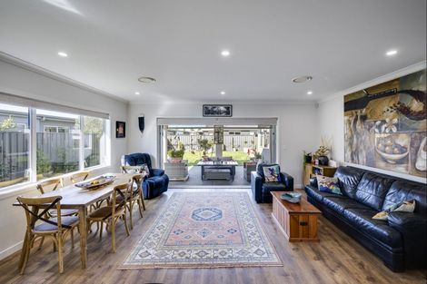 Photo of property in 54 Eriksen Road, Te Awa, Napier, 4110