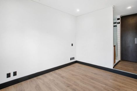 Photo of property in Illawarra Flats, 1/4 Brighton Road, Parnell, Auckland, 1052