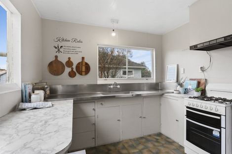 Photo of property in 84 Puriri Street, Gonville, Whanganui, 4501