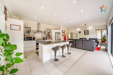 Photo of property in 7 Cottle Heath Close, Manor Park, Lower Hutt, 5019
