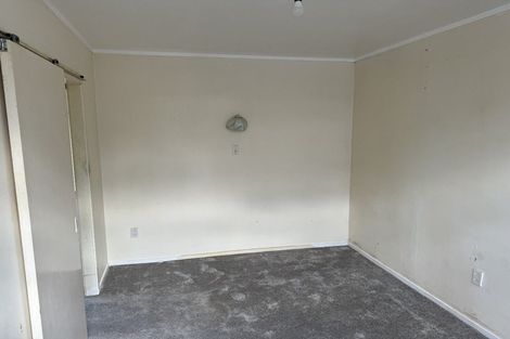 Photo of property in 31 Fairclough Road, Beach Haven, Auckland, 0626