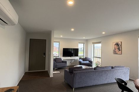 Photo of property in 33 Cressy Place, Darfield, 7510