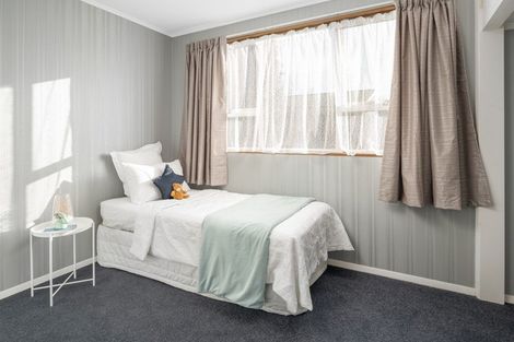 Photo of property in 28 Holdaway Street, Riversdale, Blenheim, 7201