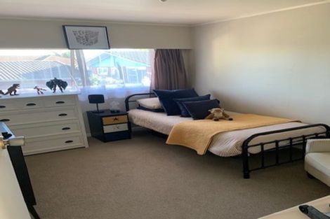 Photo of property in 28 Lakeside Drive, Pahurehure, Papakura, 2113